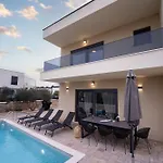 Holiday home Matea *